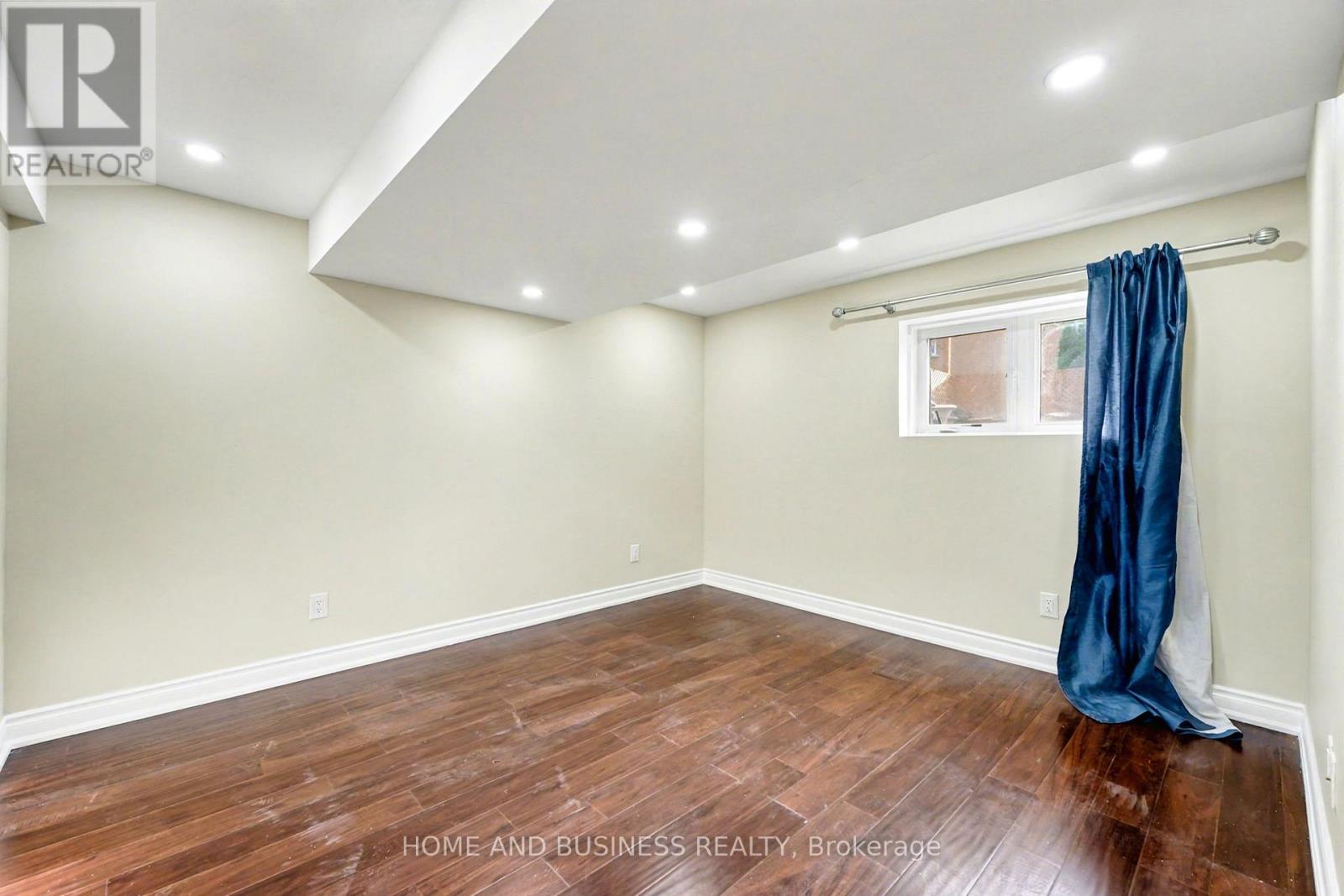 Basment - 19 Goldlist Drive, Richmond Hill, Ontario  L4E 4L1 - Photo 9 - N12787406