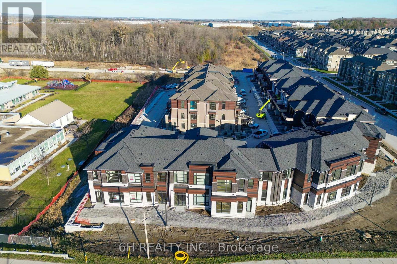 Lot 10 - 39 Harold Wilson Lane, Richmond Hill, Ontario  L4S 1N5 - Photo 2 - N12787442