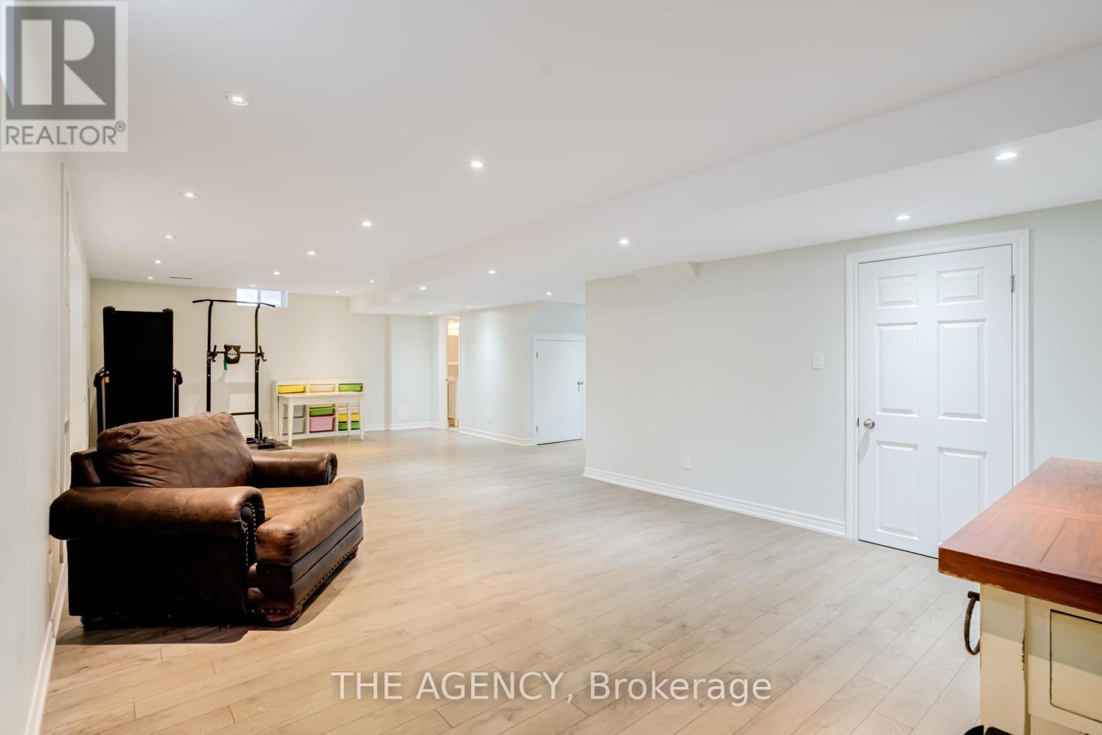 3109 Larry Crescent, Oakville, Ontario  L6M 0S8 - Photo 35 - W12781650