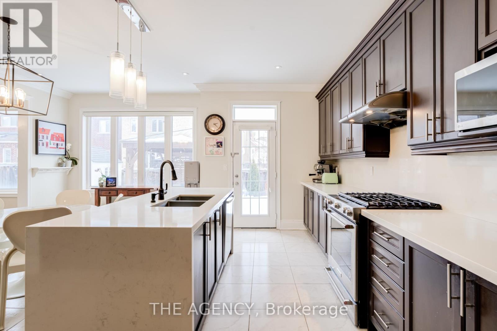 3109 Larry Crescent, Oakville, Ontario  L6M 0S8 - Photo 11 - W12781650