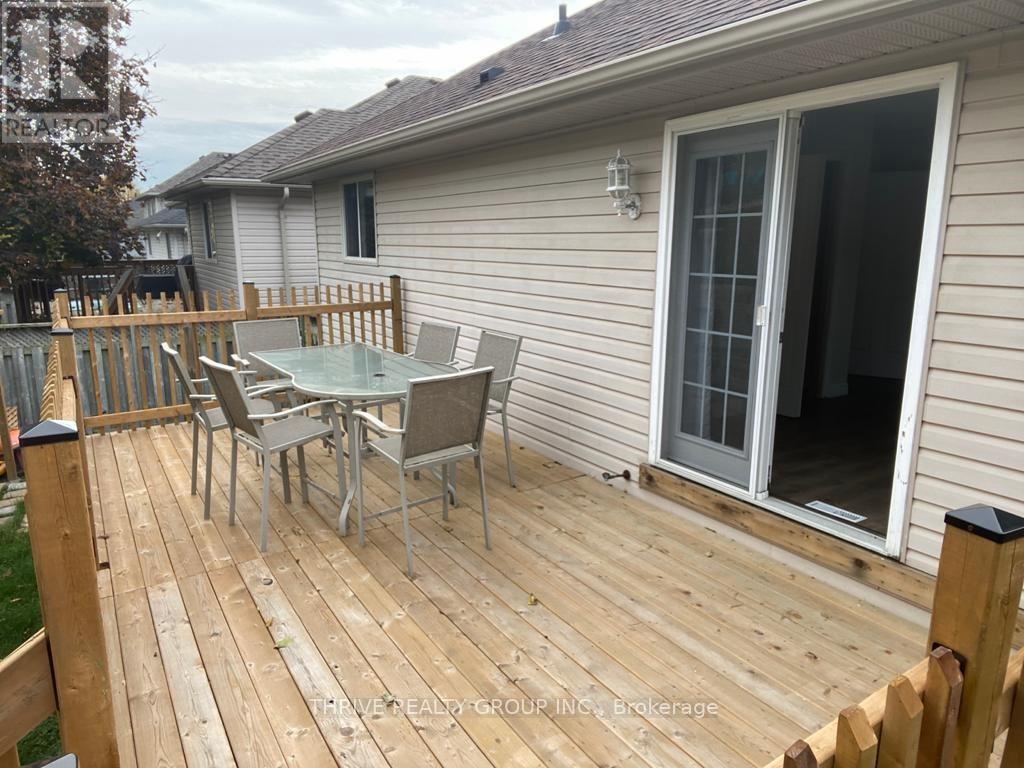 111 Meadowridge Road, London North, Ontario  N6B 5E6 - Photo 4 - X12787174