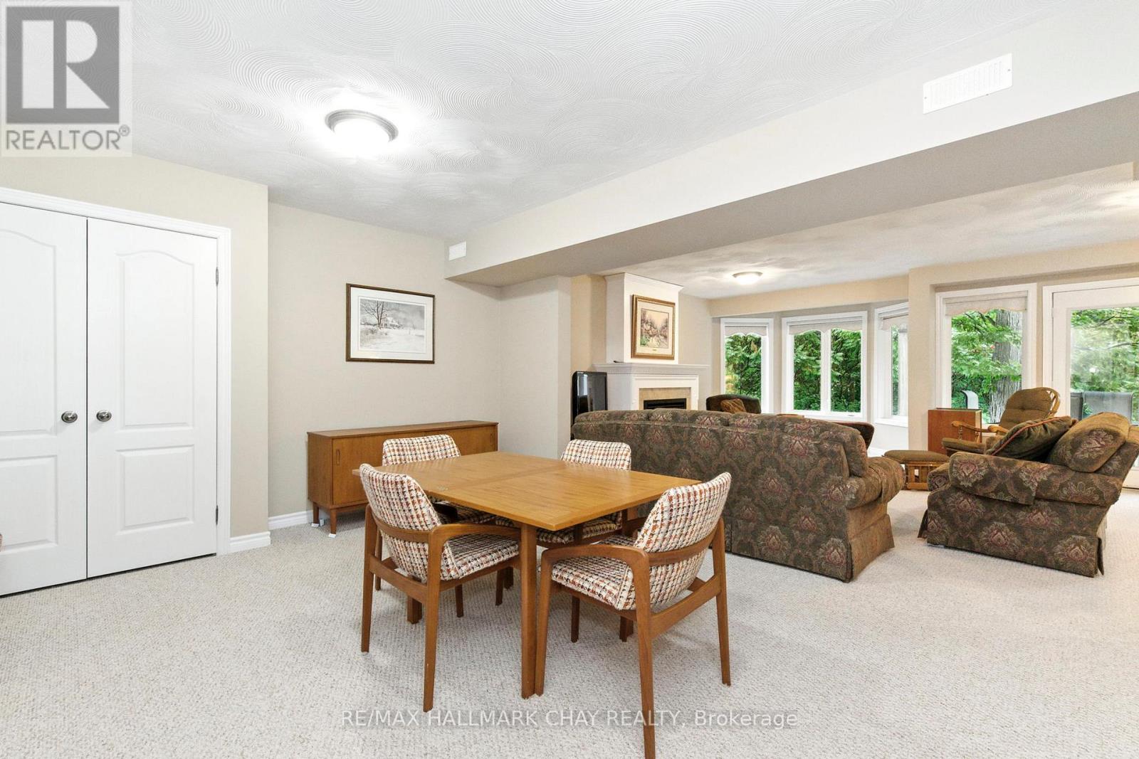 32 Valleycrest Drive, Oro-Medonte, Ontario  L0L 2L0 - Photo 27 - S12787354