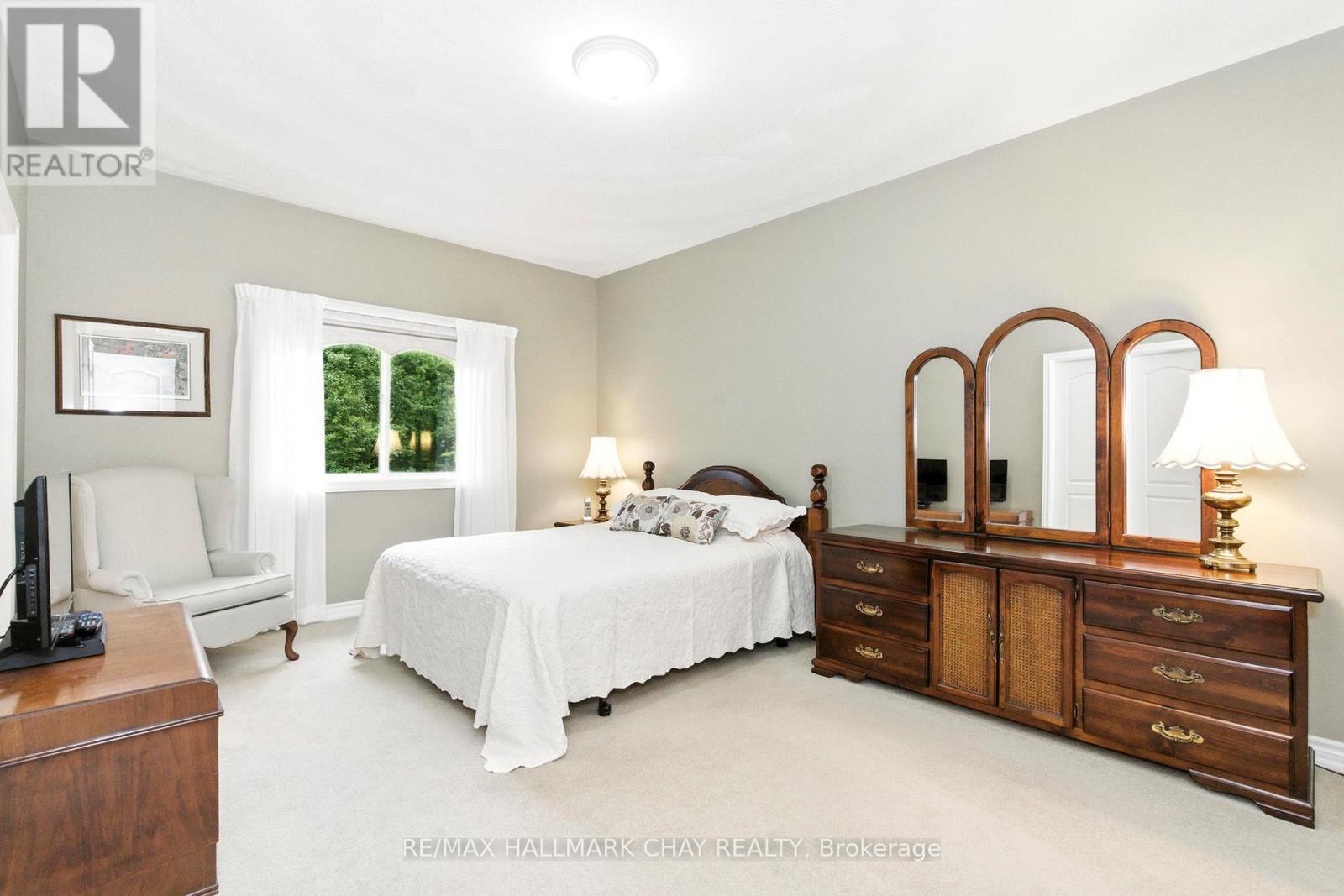 32 Valleycrest Drive, Oro-Medonte, Ontario  L0L 2L0 - Photo 32 - S12787354