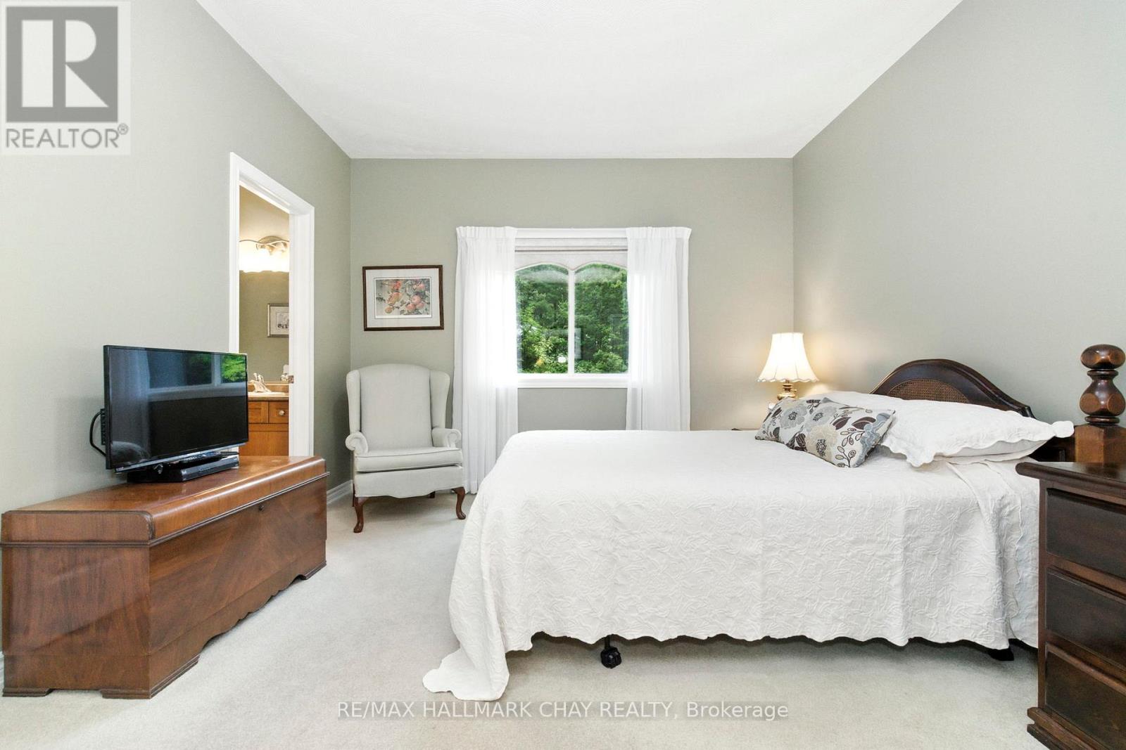 32 Valleycrest Drive, Oro-Medonte, Ontario  L0L 2L0 - Photo 33 - S12787354