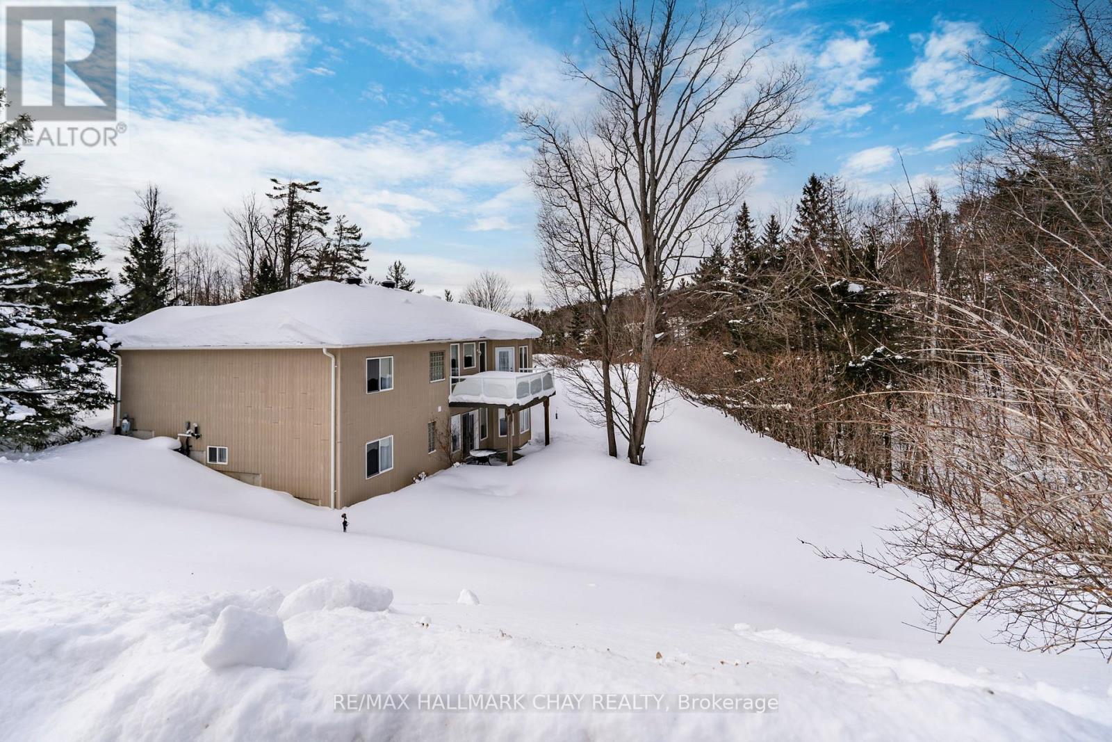 32 Valleycrest Drive, Oro-Medonte, Ontario  L0L 2L0 - Photo 46 - S12787354