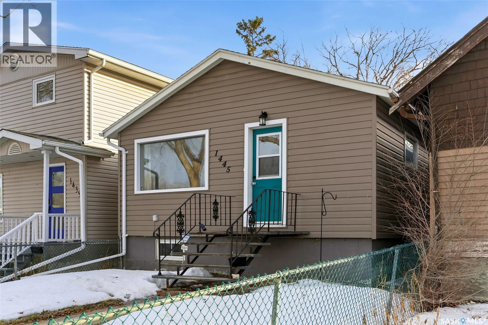 1445 Connaught Street, Regina, Saskatchewan  S4T 4T1 - Photo 2 - SK028523