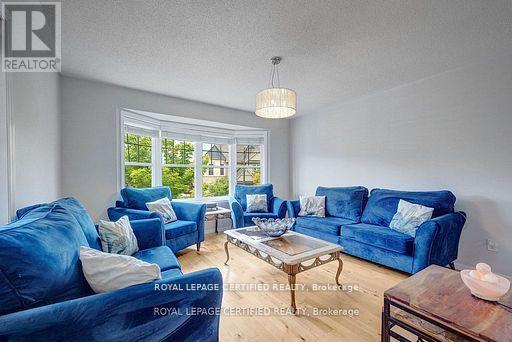 216 Magurn Gate, Milton, Ontario  L9T 7B4 - Photo 14 - W12787302