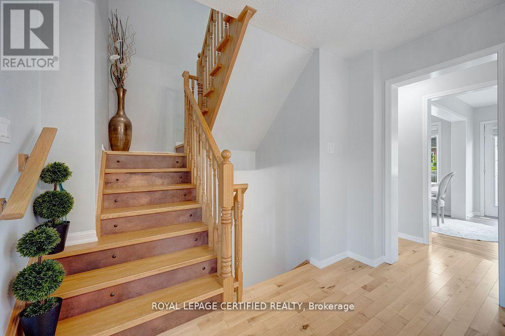 216 Magurn Gate, Milton, Ontario  L9T 7B4 - Photo 37 - W12787302