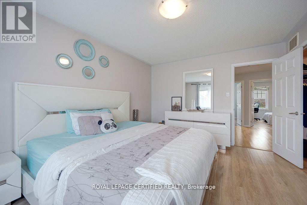 216 Magurn Gate, Milton, Ontario  L9T 7B4 - Photo 39 - W12787302