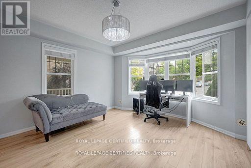 216 Magurn Gate, Milton, Ontario  L9T 7B4 - Photo 9 - W12787302