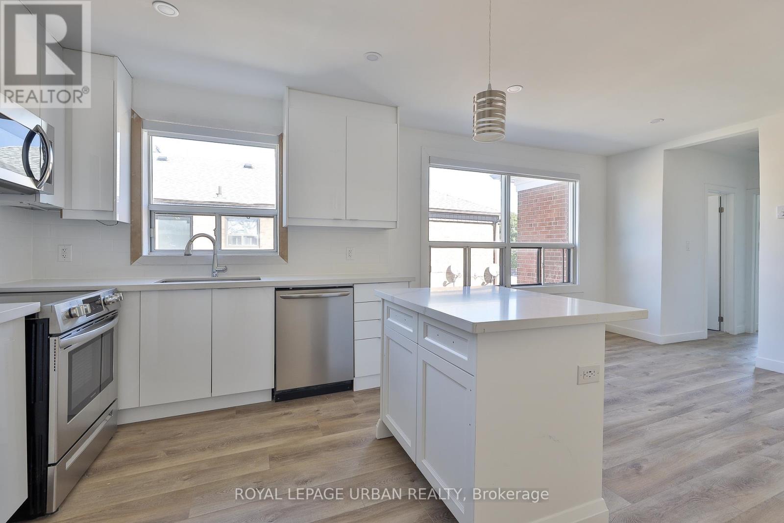 8 - 2841 KEELE STREET, Toronto, Ontario