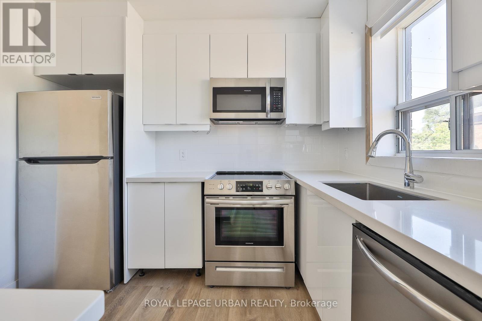8 - 2841 Keele Street, Toronto, Ontario  M3M 2G7 - Photo 3 - W12787306