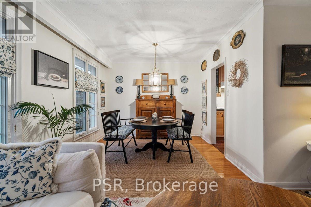 402 Willis Drive, Oakville, Ontario  L6L 4V3 - Photo 13 - W12787312