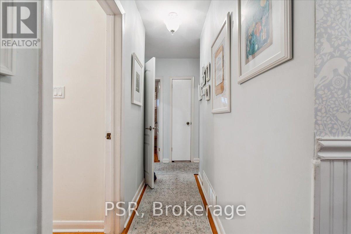 402 Willis Drive, Oakville, Ontario  L6L 4V3 - Photo 21 - W12787312