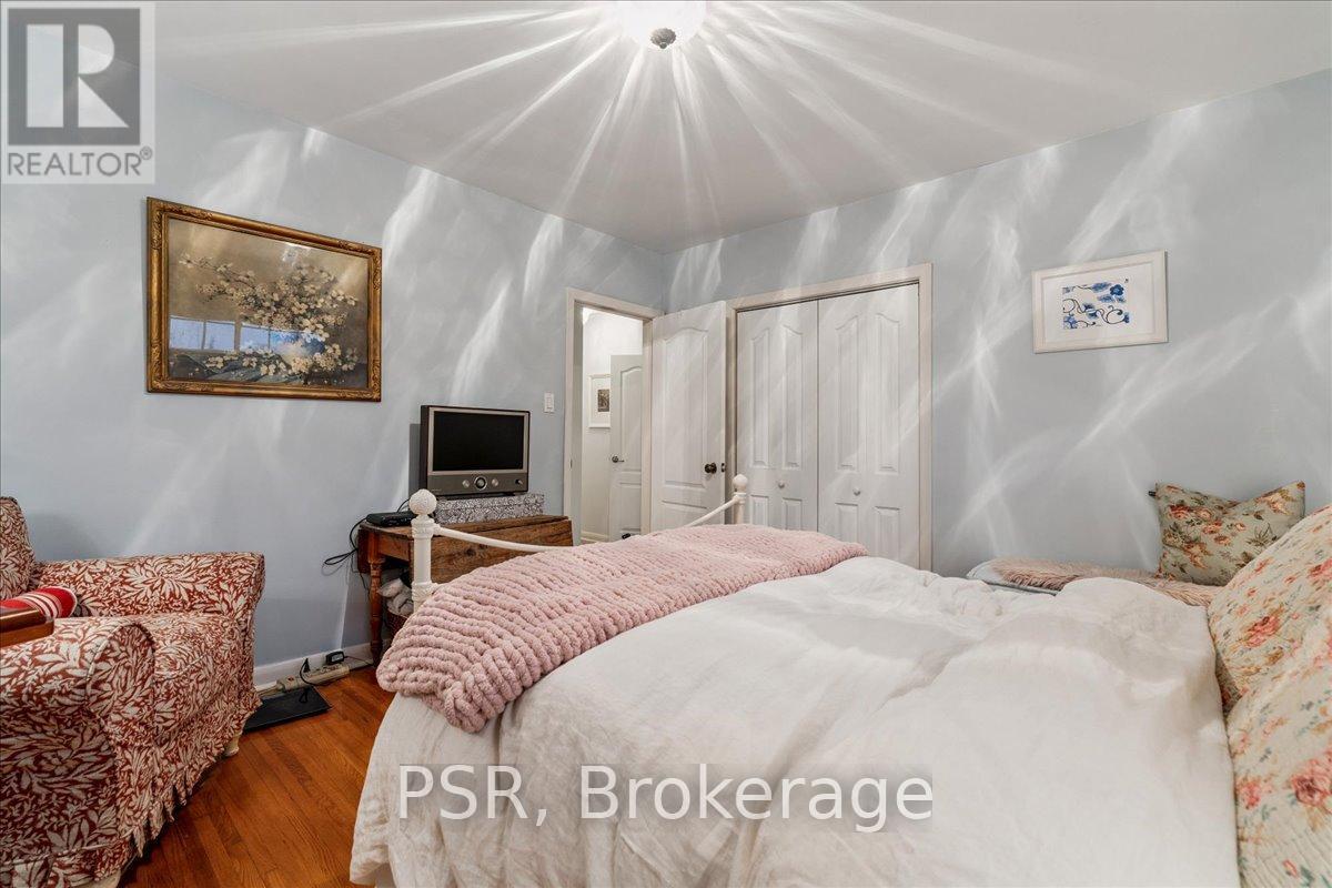 402 Willis Drive, Oakville, Ontario  L6L 4V3 - Photo 23 - W12787312