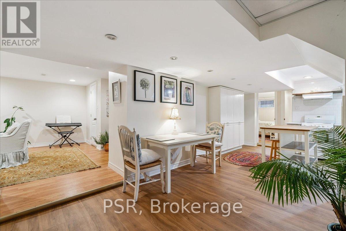 402 Willis Drive, Oakville, Ontario  L6L 4V3 - Photo 30 - W12787312