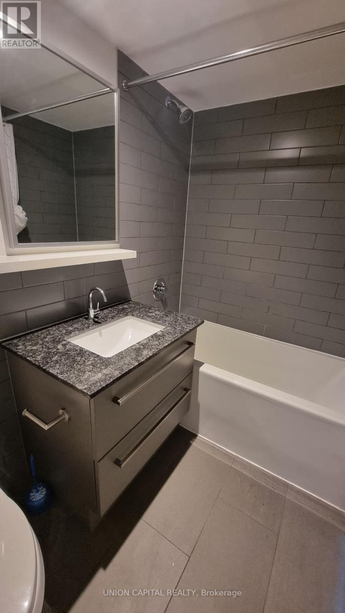 1320 - 160 Flemington Road, Toronto, Ontario  M6A 0A9 - Photo 9 - W12787338