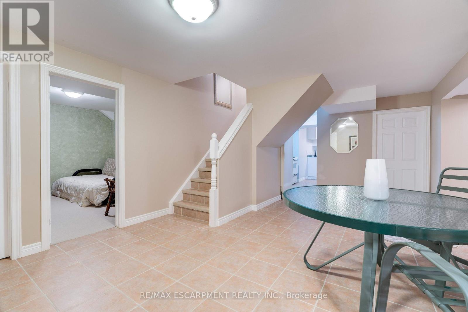 1151 Manor Road, Oakville, Ontario  L6M 1G3 - Photo 45 - W12787374