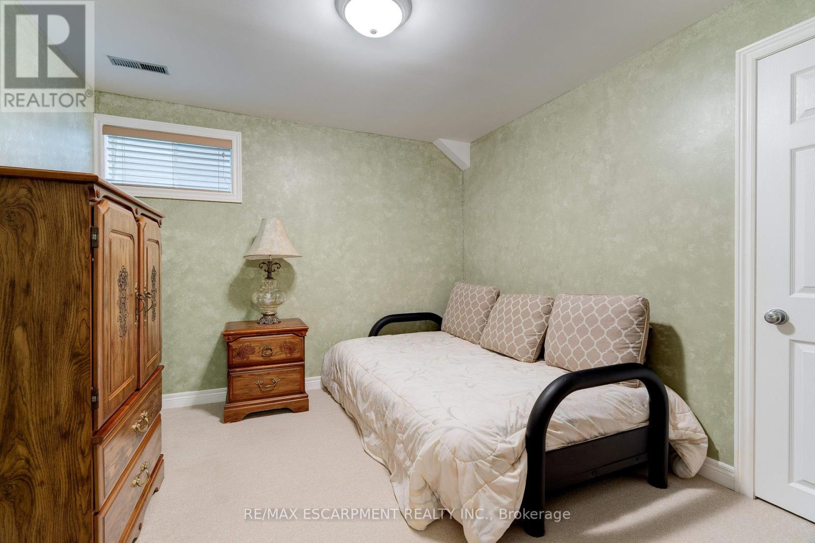 1151 Manor Road, Oakville, Ontario  L6M 1G3 - Photo 46 - W12787374