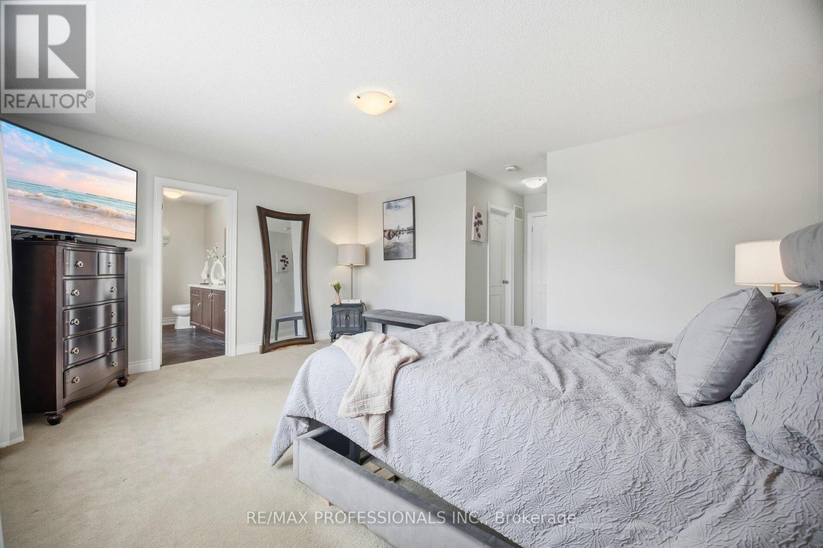 5 Mugford Crescent, Brampton, Ontario  L6Y 6A7 - Photo 30 - W12787414