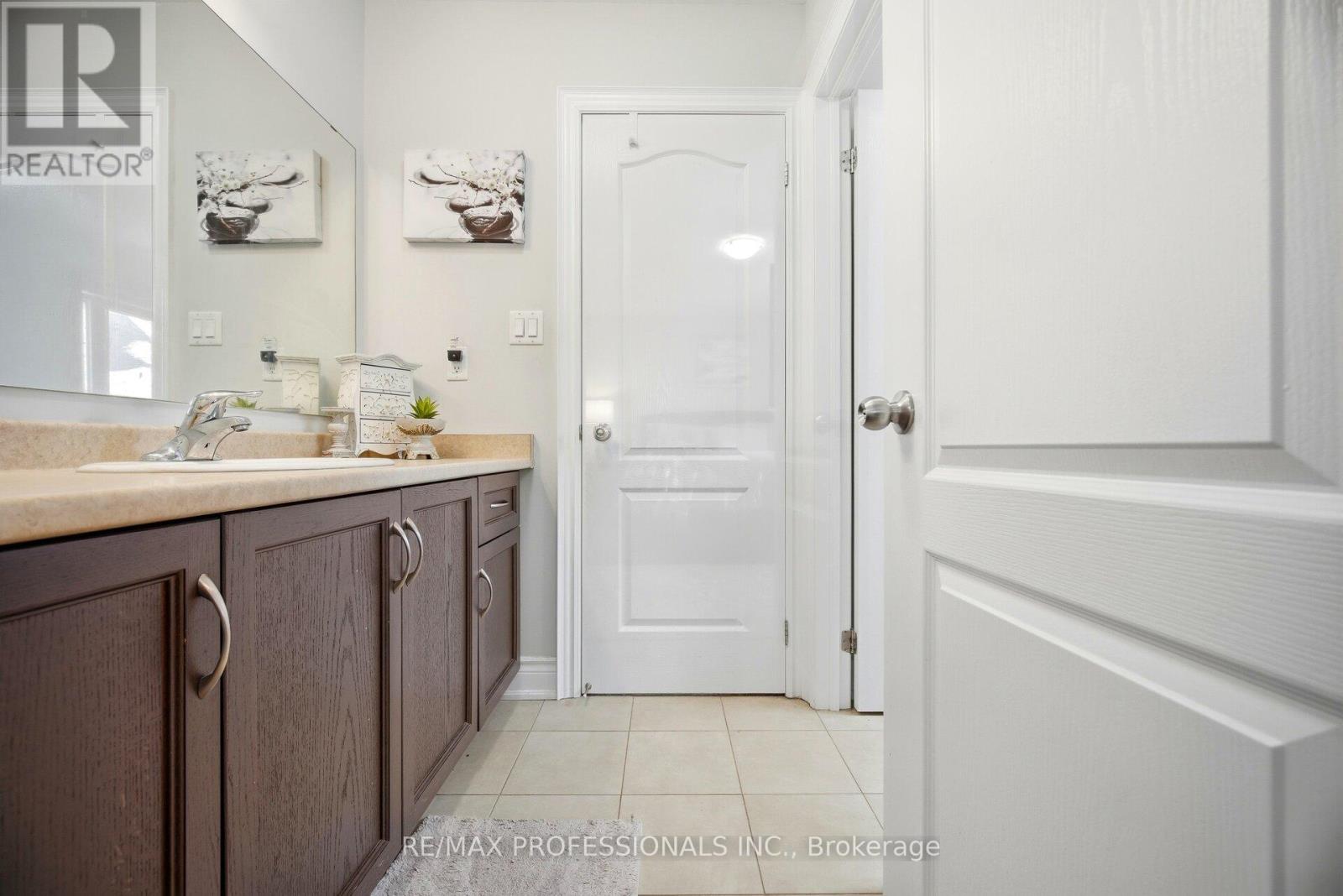 5 Mugford Crescent, Brampton, Ontario  L6Y 6A7 - Photo 41 - W12787414