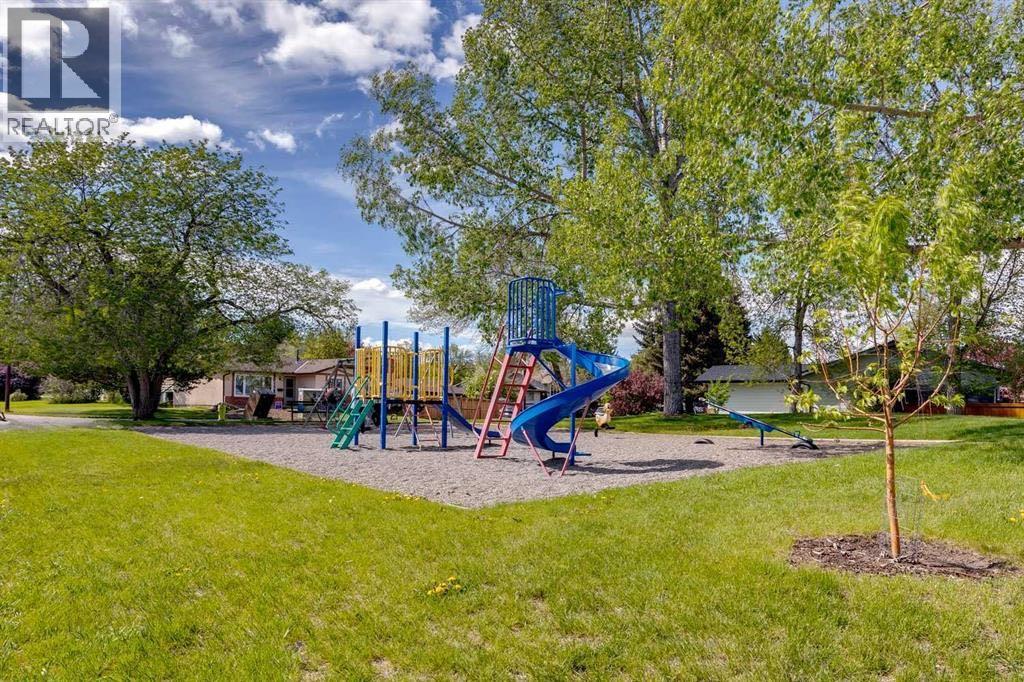 212 Midlawn Close Se, Calgary, Alberta  T2X 1N1 - Photo 42 - A2269828