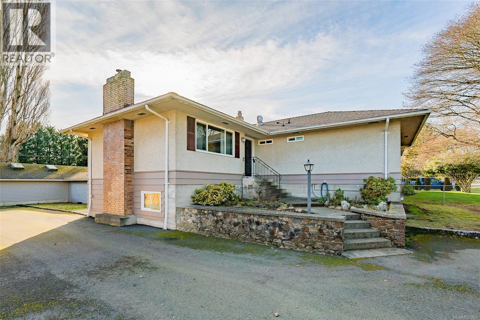 531 Duke St, Nanaimo, British Columbia  V9R 1K2 - Photo 3 - 1025820