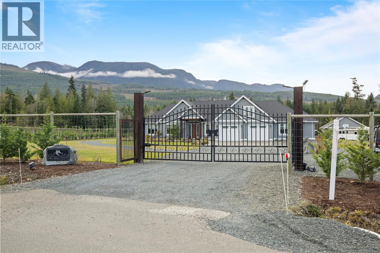 1085 Alpine View Pl, Whiskey Creek, British Columbia  V9K 1V6 - Photo 6 - 1025533