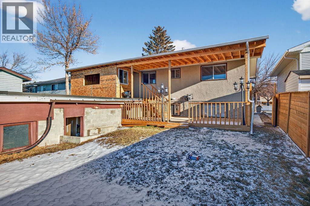 255 Rundleridge Drive Ne, Calgary, Alberta  T1Y 2K5 - Photo 27 - A2280782