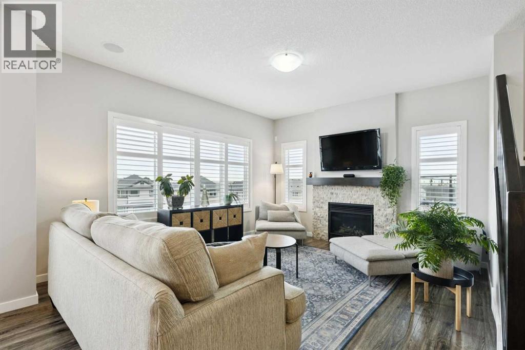 331 Hillcrest Heights Sw, Airdrie, Alberta  T4B 4C1 - Photo 13 - A2285014