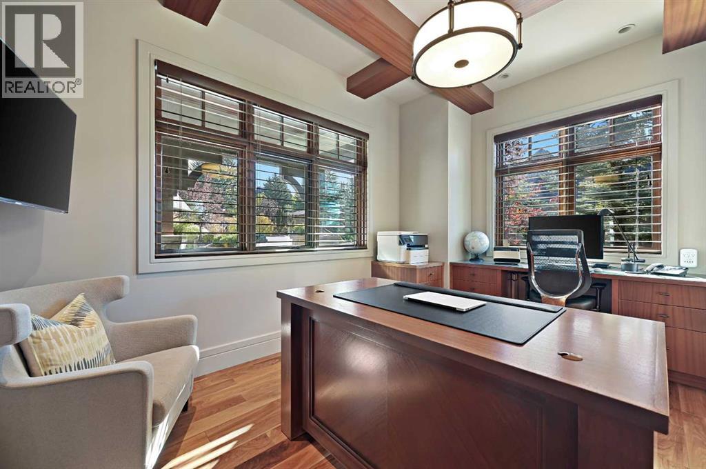 31 Spring Valley Heights Sw, Calgary, Alberta  T3H 0M3 - Photo 17 - A2285616