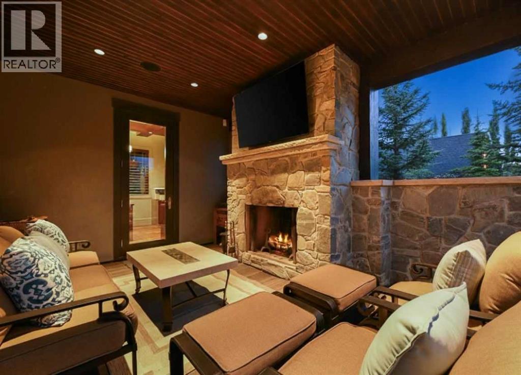 31 Spring Valley Heights Sw, Calgary, Alberta  T3H 0M3 - Photo 19 - A2285616