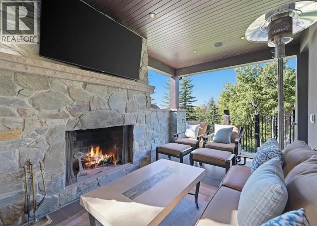 31 Spring Valley Heights Sw, Calgary, Alberta  T3H 0M3 - Photo 18 - A2285616