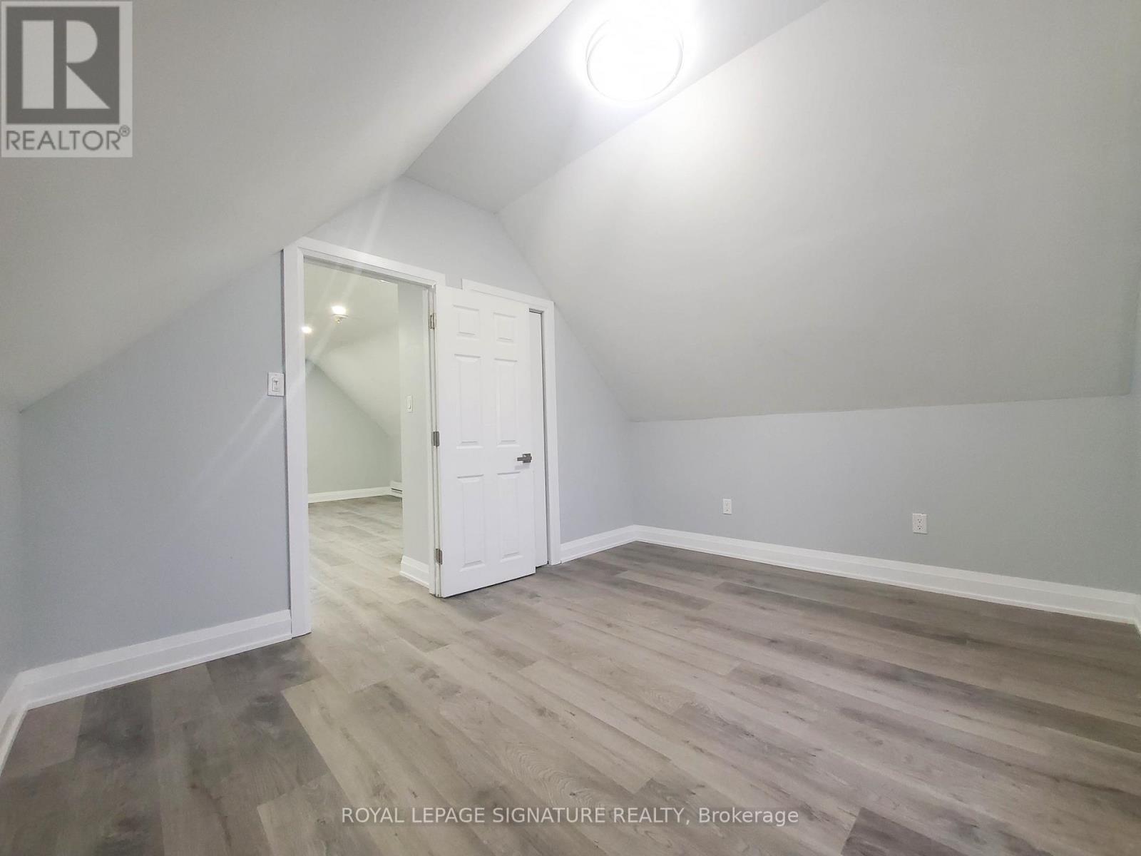 4 - 77 Victoria Avenue N, Hamilton, Ontario  L8L 5E3 - Photo 10 - X12787444