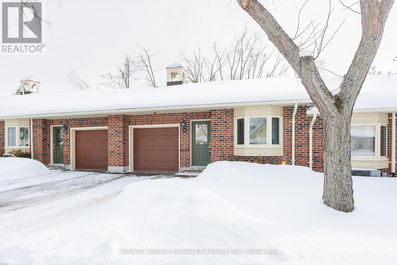 35 - 194 Cedar Beach Road, Brock, Ontario  L0K 1A0 - Photo 1 - N12787484