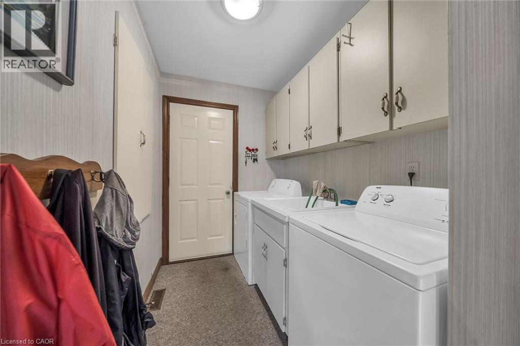 3 Shoreline Crescent, Grimsby, Ontario  L3M 5B1 - Photo 11 - XH4204752