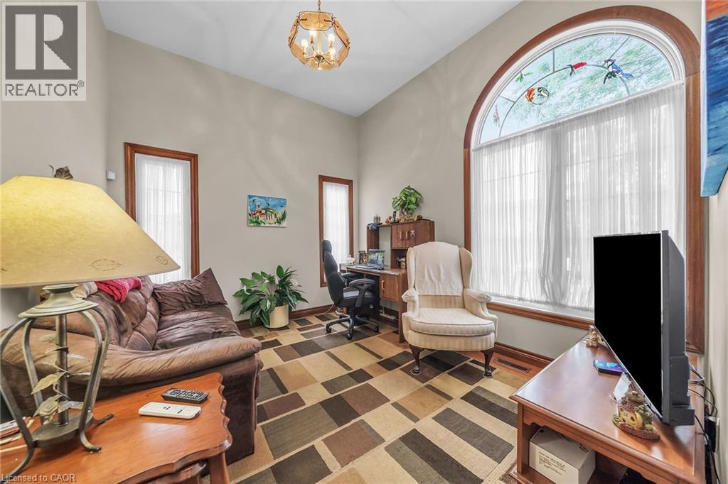 3 Shoreline Crescent, Grimsby, Ontario  L3M 5B1 - Photo 20 - XH4204752