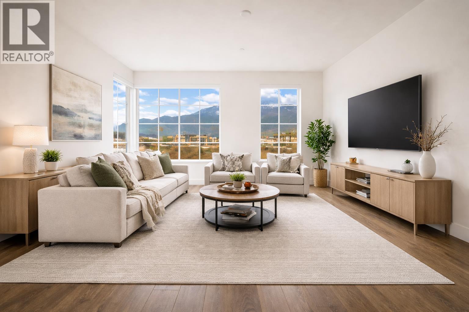 38035 Helm Way, Squamish, British Columbia  V8B 2A1 - Photo 3 - R3086229