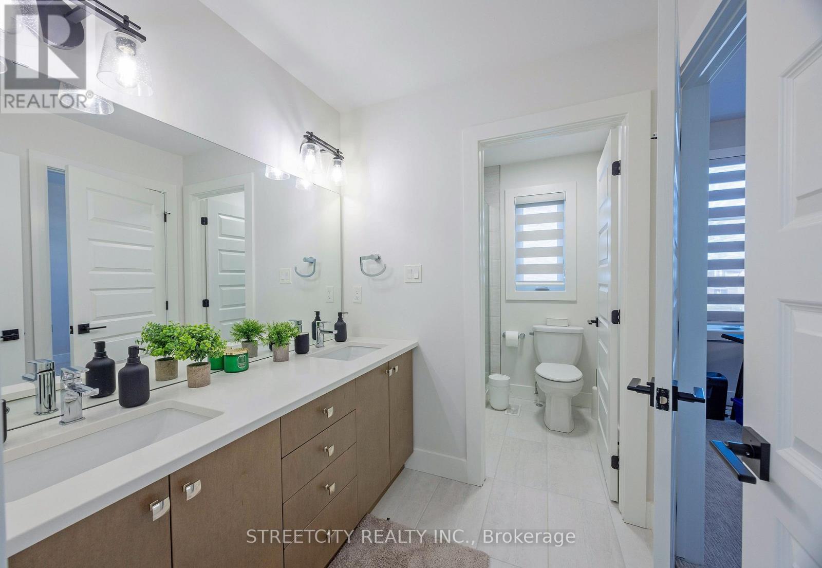 1754 Brunson Way, London South, Ontario  N6K 0H1 - Photo 36 - X12787510