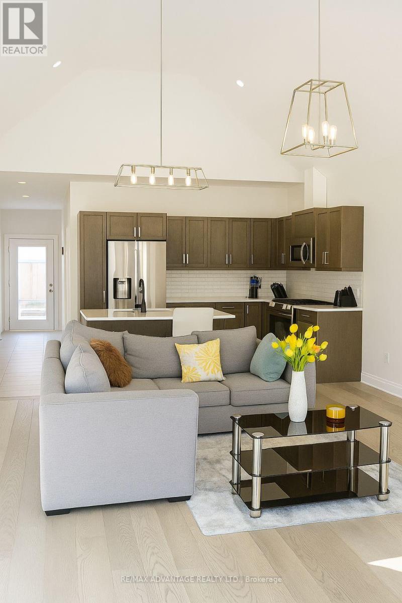 7 - 63 Compass Trail, Central Elgin, Ontario  N5L 0B4 - Photo 5 - X12787532