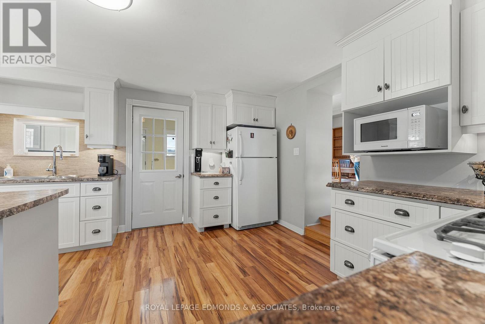 381 Everett Street, Pembroke, Ontario  K8A 3W9 - Photo 11 - X12787536