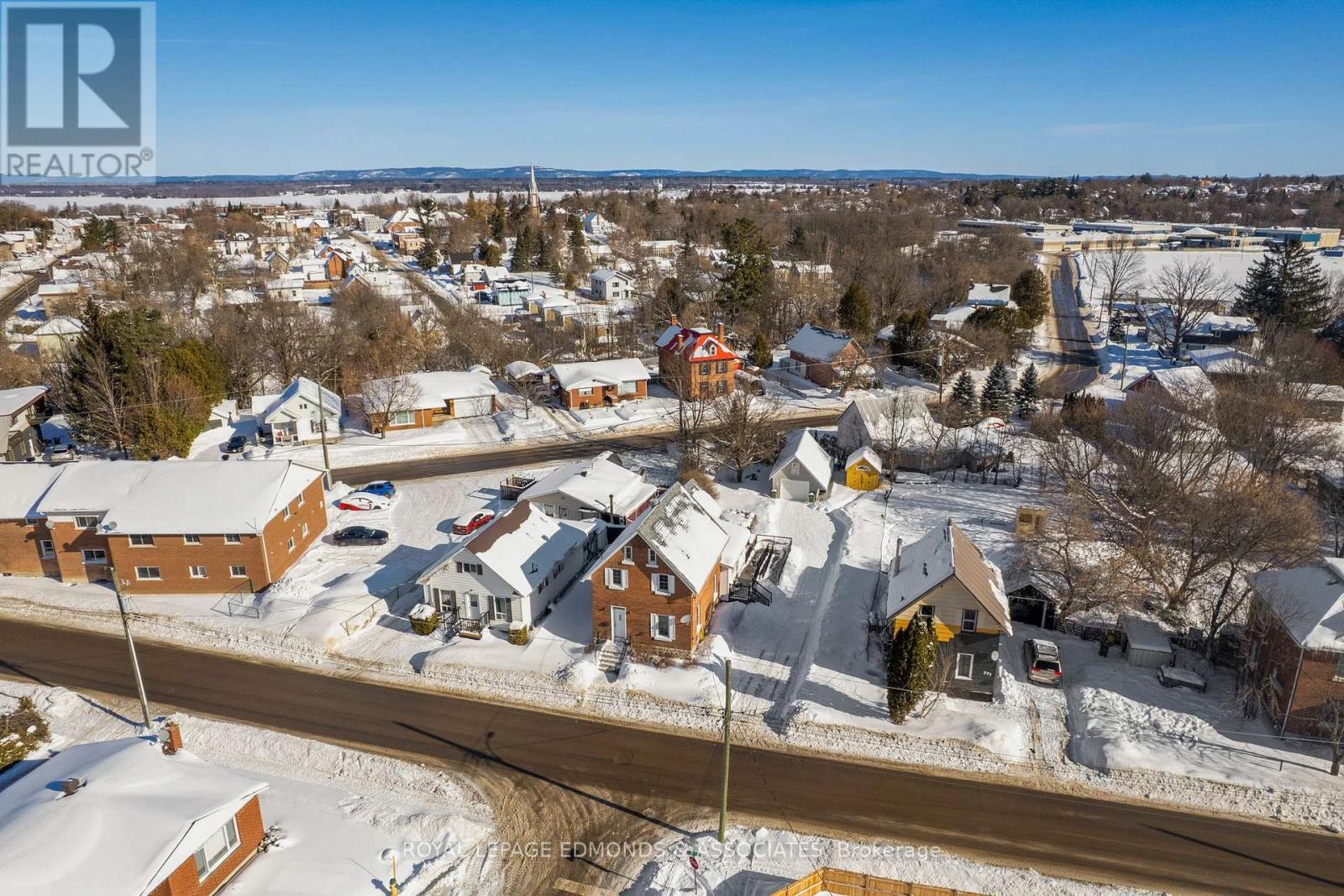 381 Everett Street, Pembroke, Ontario  K8A 3W9 - Photo 6 - X12787536