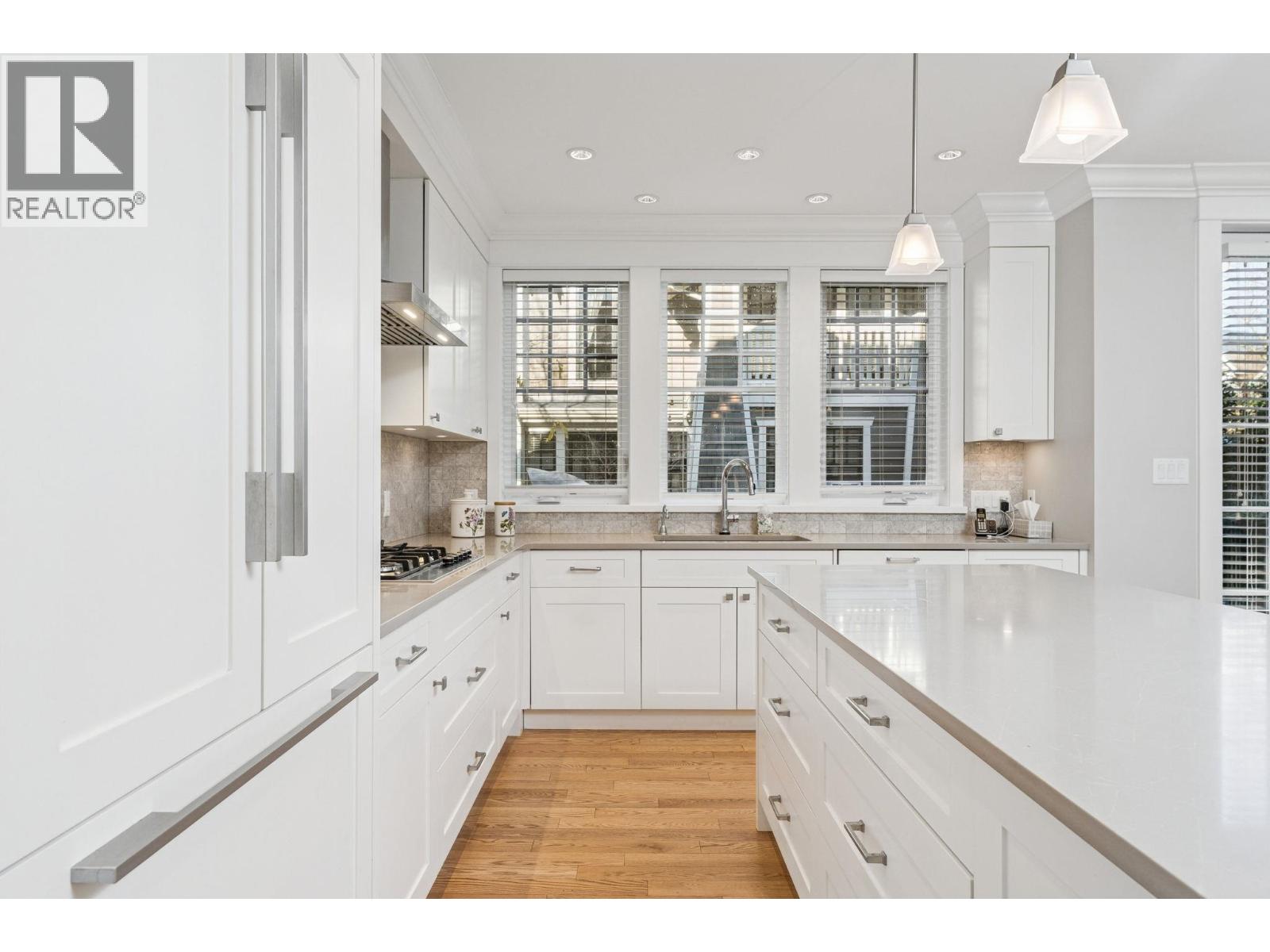 1155 12th Street, West Vancouver, British Columbia  V7T 2N4 - Photo 10 - R3089738