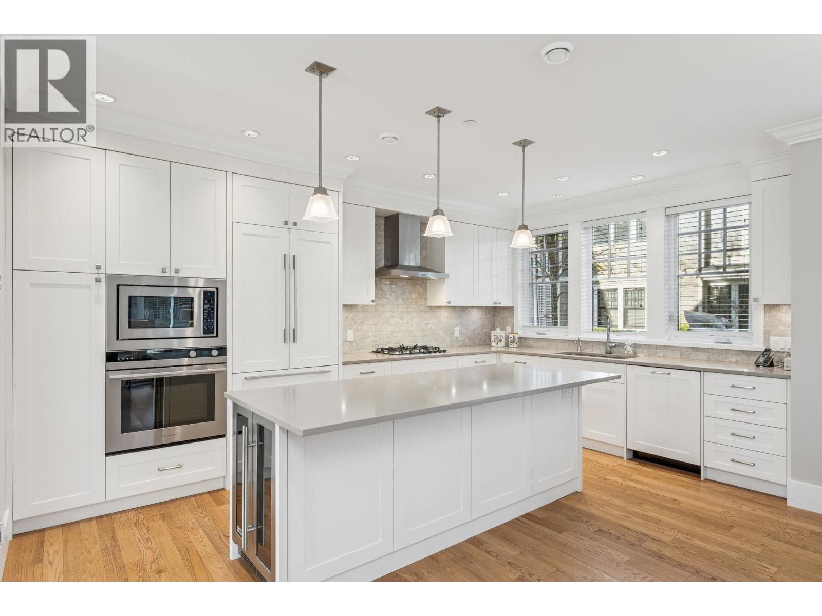 1155 12th Street, West Vancouver, British Columbia  V7T 2N4 - Photo 11 - R3089738