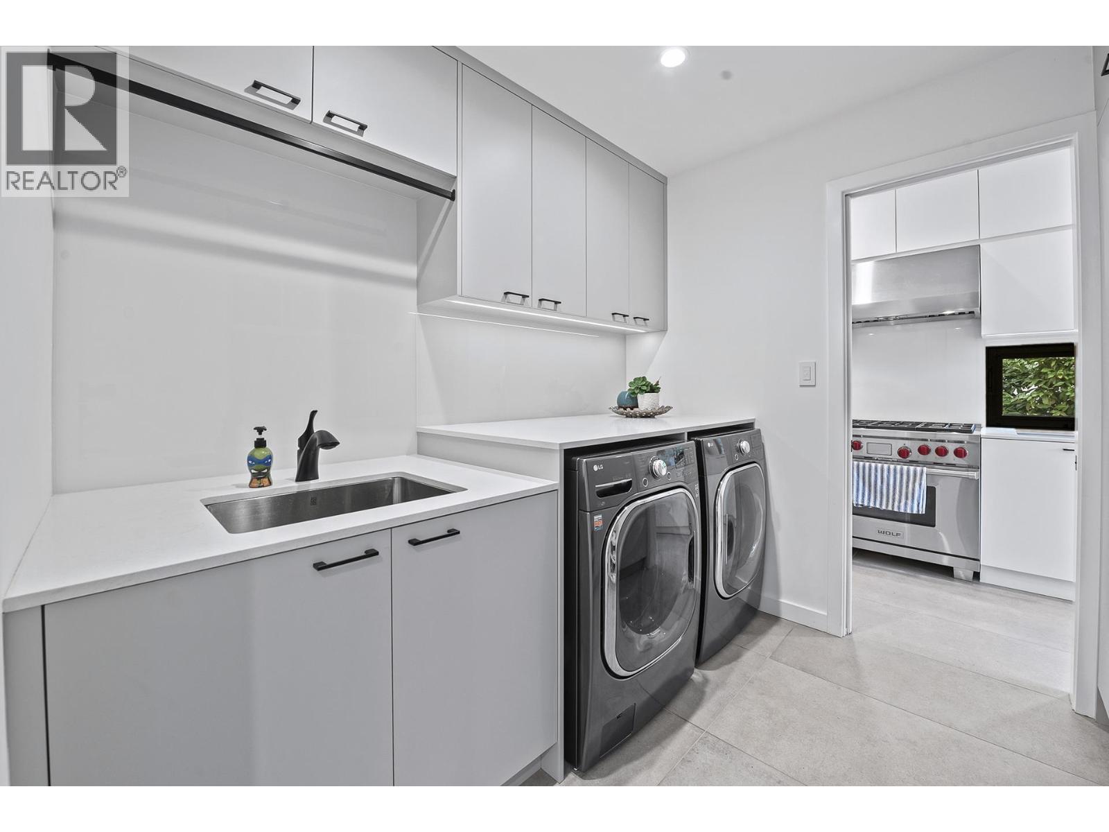 4275 Chelsea Crescent, North Vancouver, British Columbia  V7R 3J4 - Photo 11 - R3089742