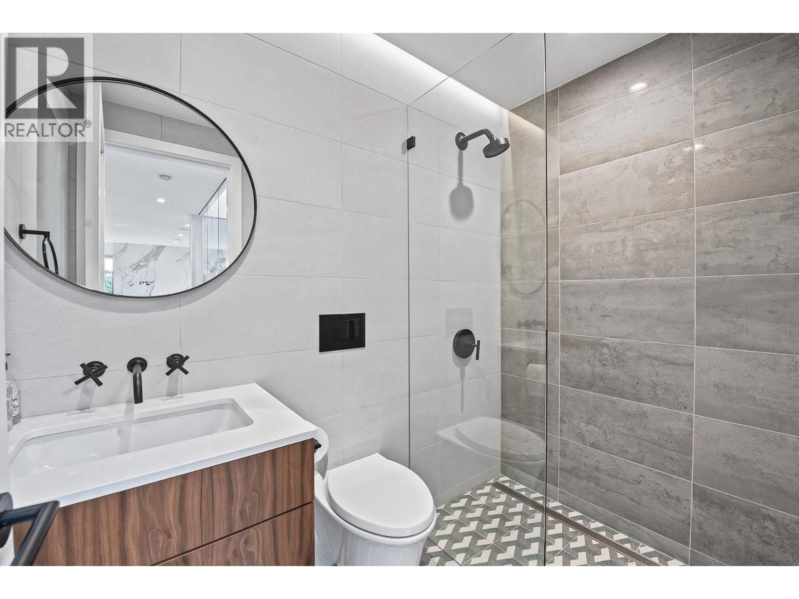 4275 Chelsea Crescent, North Vancouver, British Columbia  V7R 3J4 - Photo 9 - R3089742