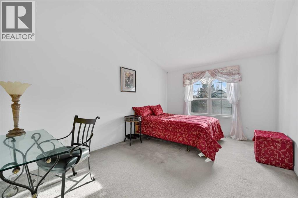 12 Sierra Morena Way Sw, Calgary, Alberta  T3H 3E4 - Photo 19 - A2284247