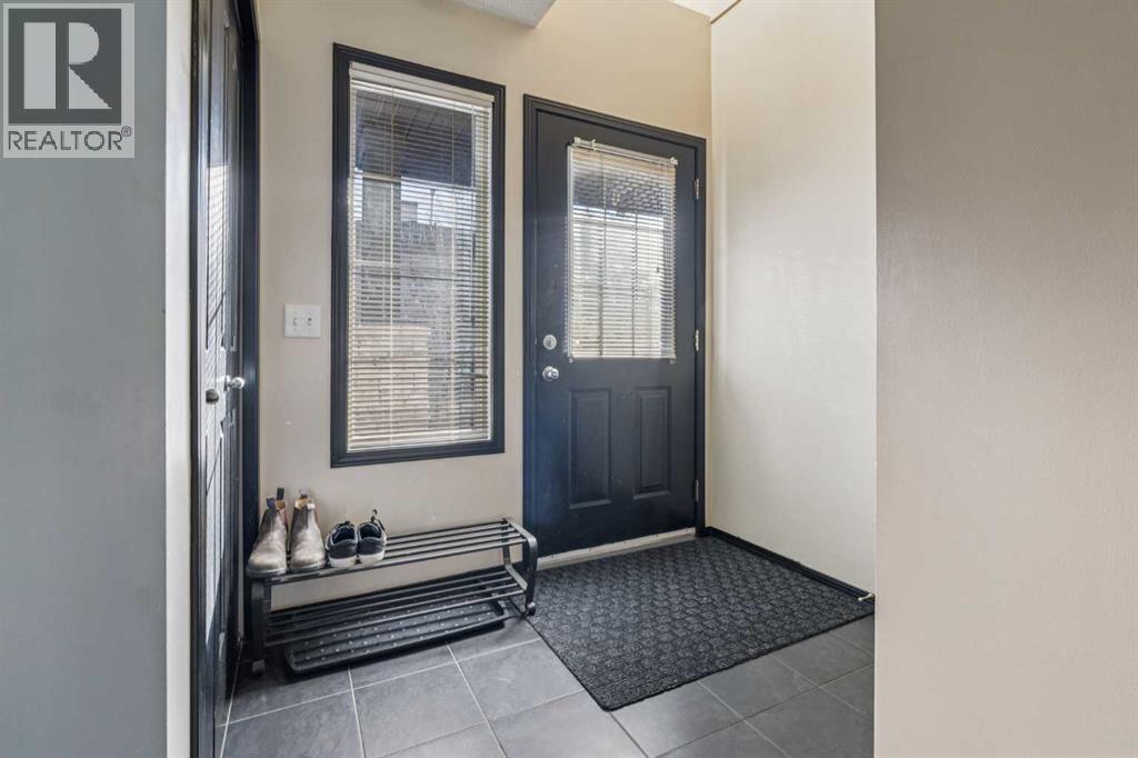 110 Eversyde Common Sw, Calgary, Alberta T2Y 4Z6 - Photo 7 - A2284417