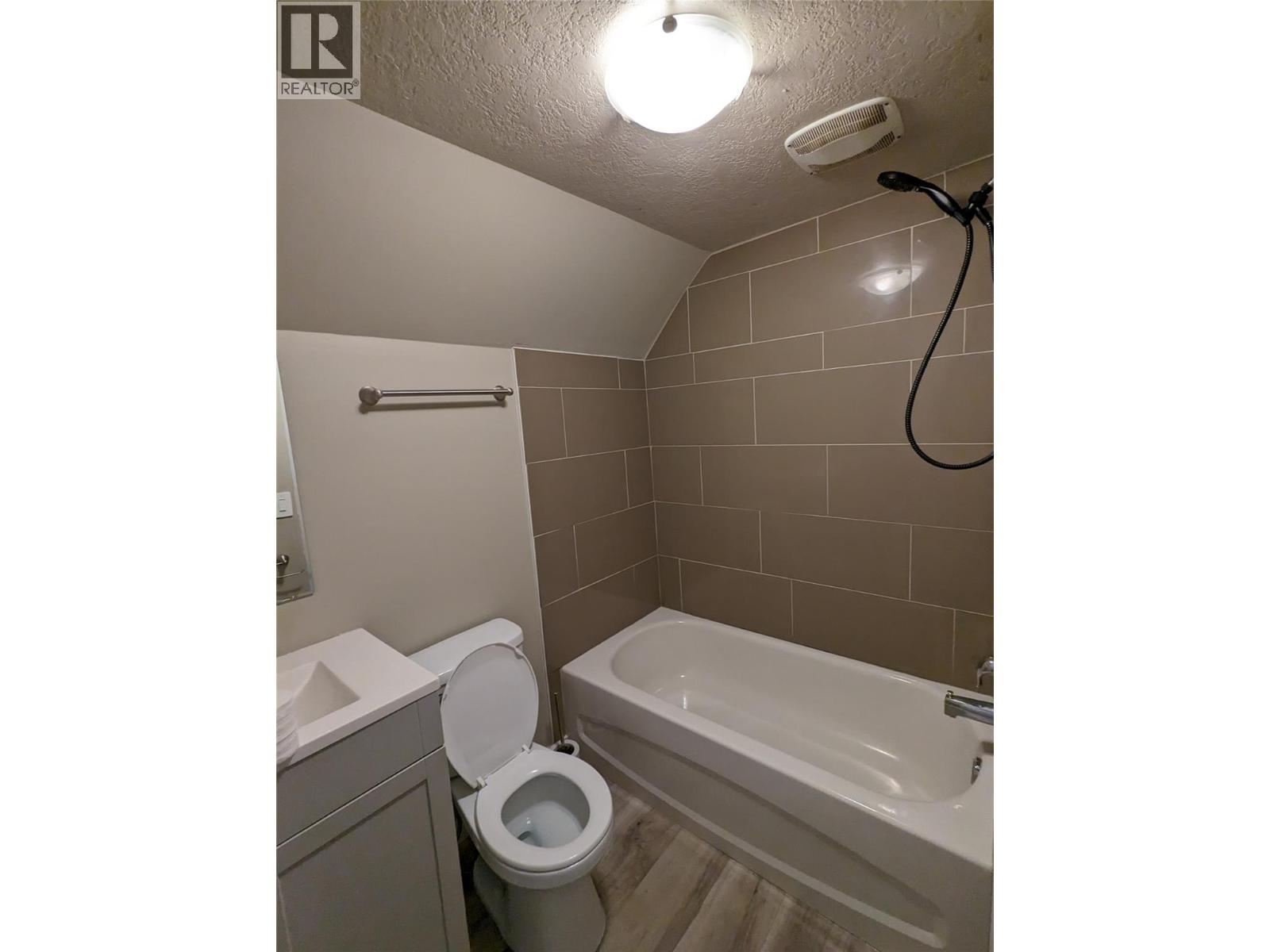 168 Yew Street, Kamloops, British Columbia  V2B 3Z9 - Photo 16 - 10375652