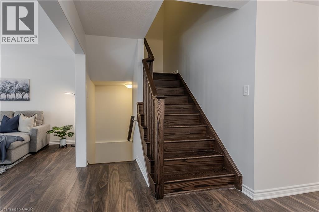 135 Mcmonies Drive, Waterdown, Ontario  L8B 0A6 - Photo 13 - 40804720